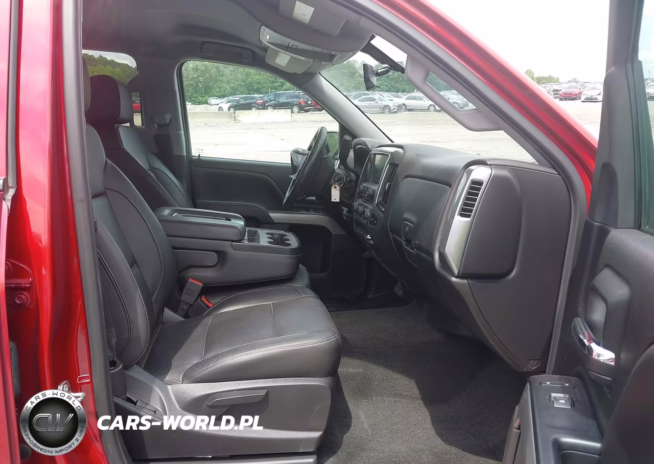2018 Chevrolet Silverado 1500 2Lt VIN:3GCUKREC6JG391154 - 5