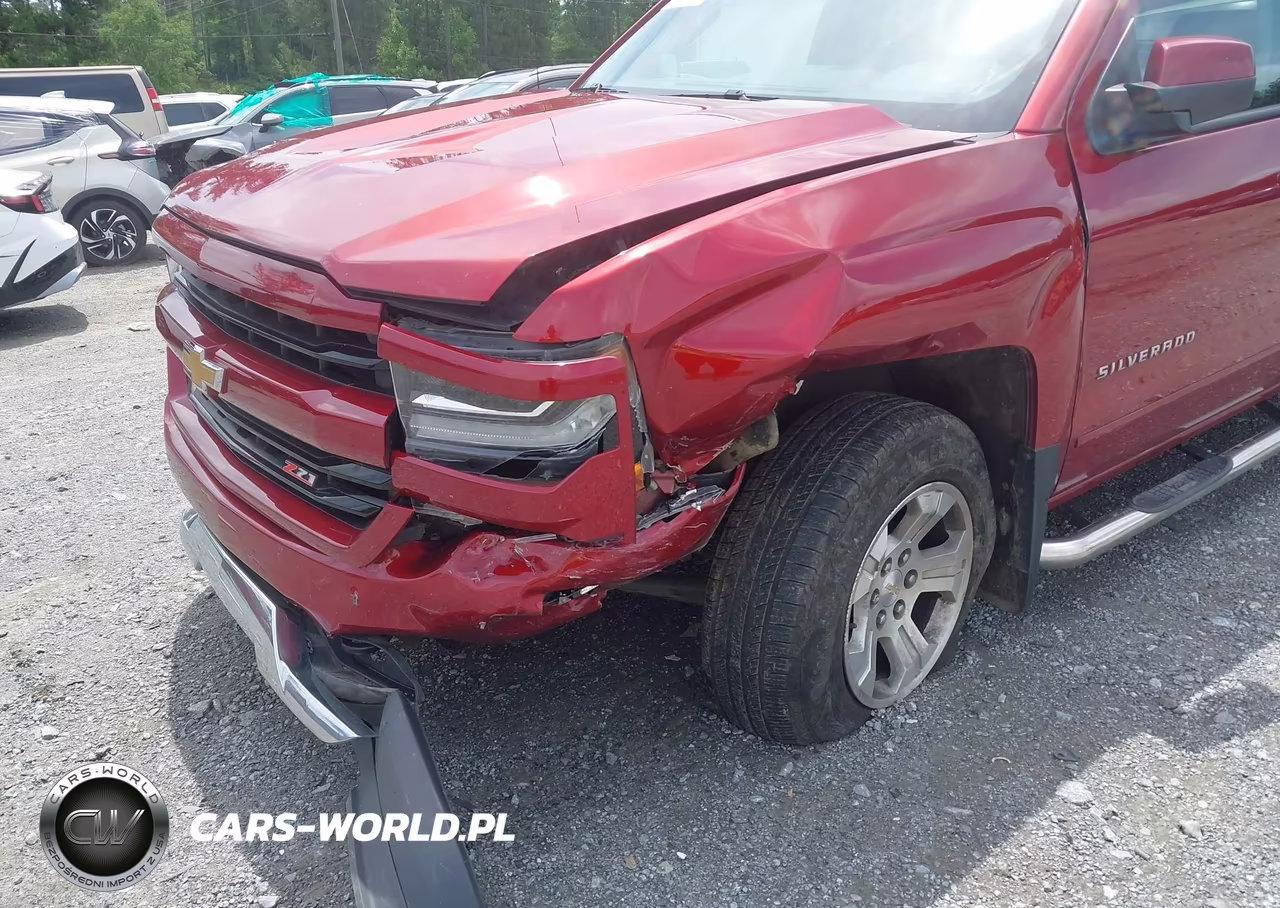 2018 Chevrolet Silverado 1500 2Lt VIN:3GCUKREC6JG391154 - 6