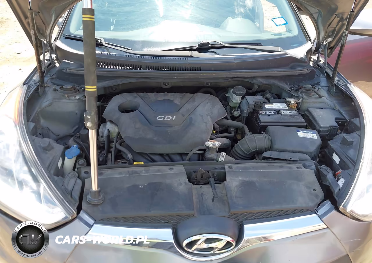 2016 Hyundai Veloster VIN:KMHTC6ADXGU260199 - 10
