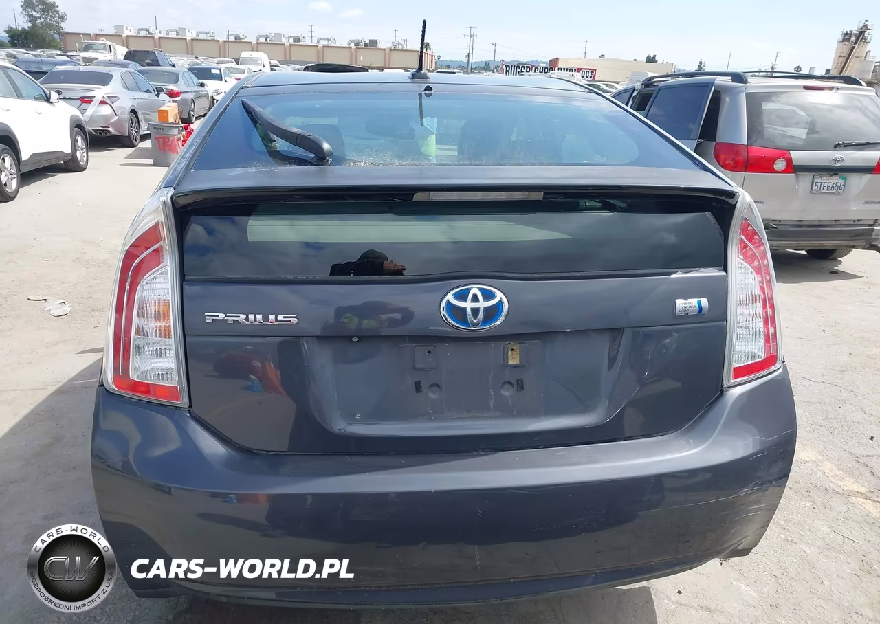 2013 Toyota Prius Five VIN:JTDKN3DU6D5556881 - 16