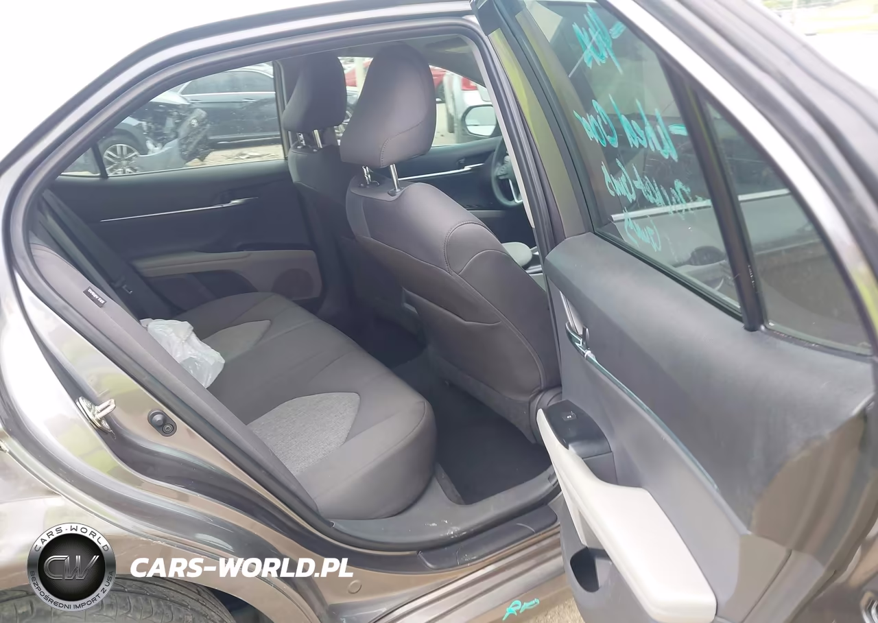 2020 Toyota Camry L VIN:4T1A11AK0LU890354 - 8