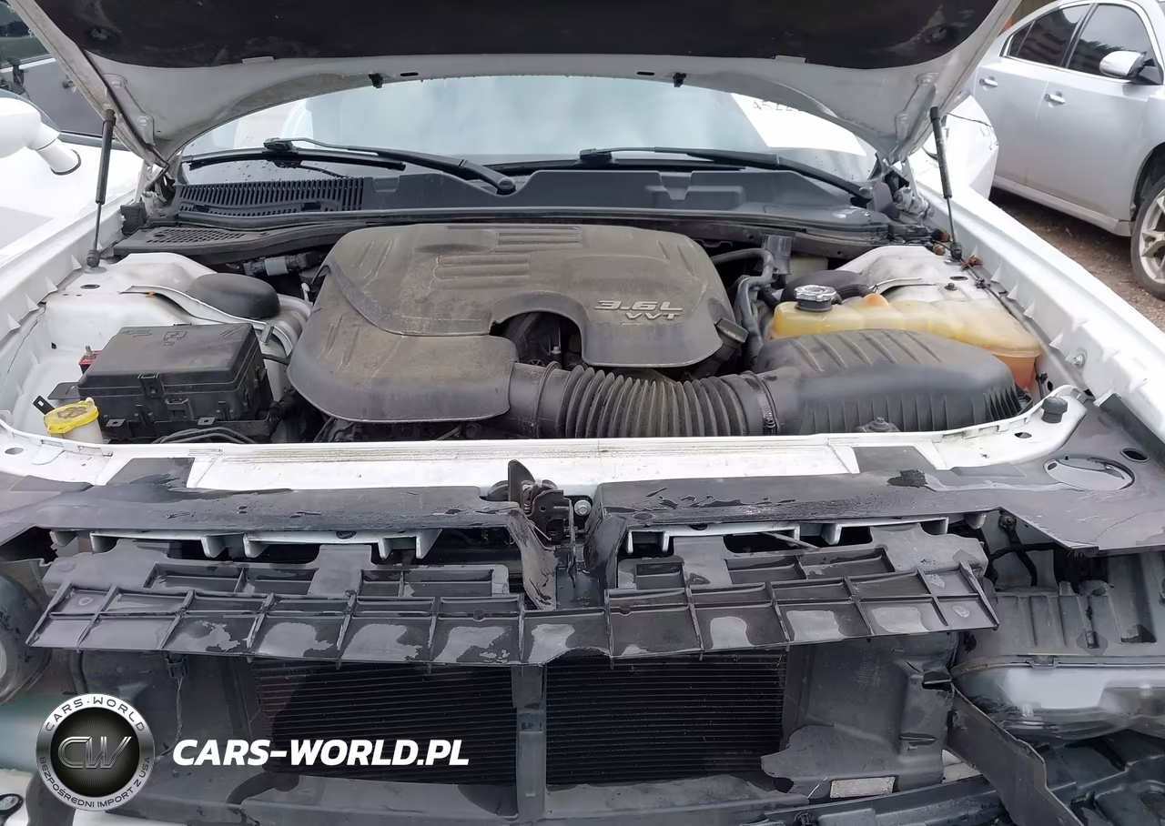 2019 Dodge Challenger Sxt VIN:2C3CDZAG2KH712000 - 10