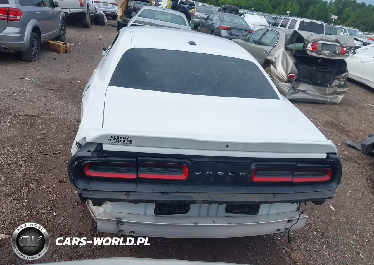 2019 Dodge Challenger Sxt VIN:2C3CDZAG2KH712000 - 17
