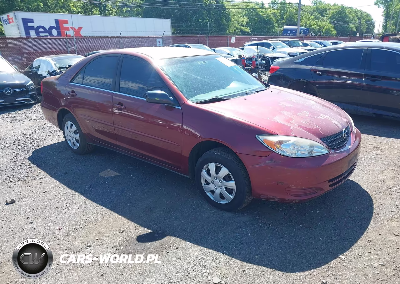 2011 Toyota Camry Le – zdjęcie 1 z 12