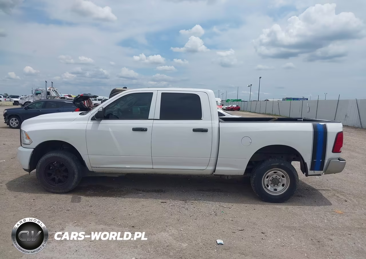 2017 Ram 2500 Tradesman 4X2 6'4 Box VIN:3C6TR4CT6HG624061 - 14