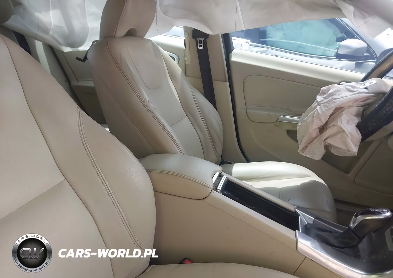 2015 Volvo S60 T5 Premier VIN:YV140MFK6F2366540 - 5