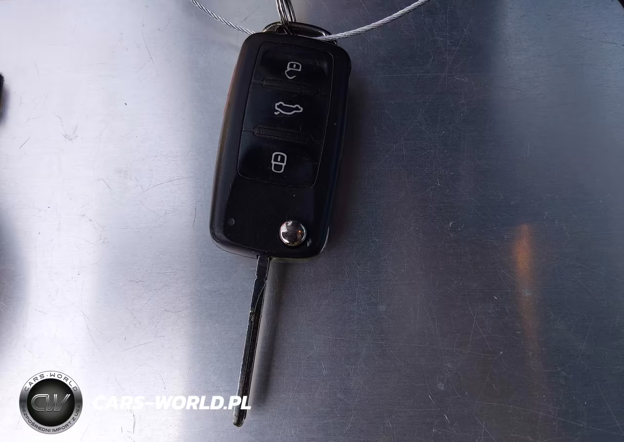 2013 Volkswagen Beetle 2.5L VIN:3VW5P7AT0DM816788 - 11