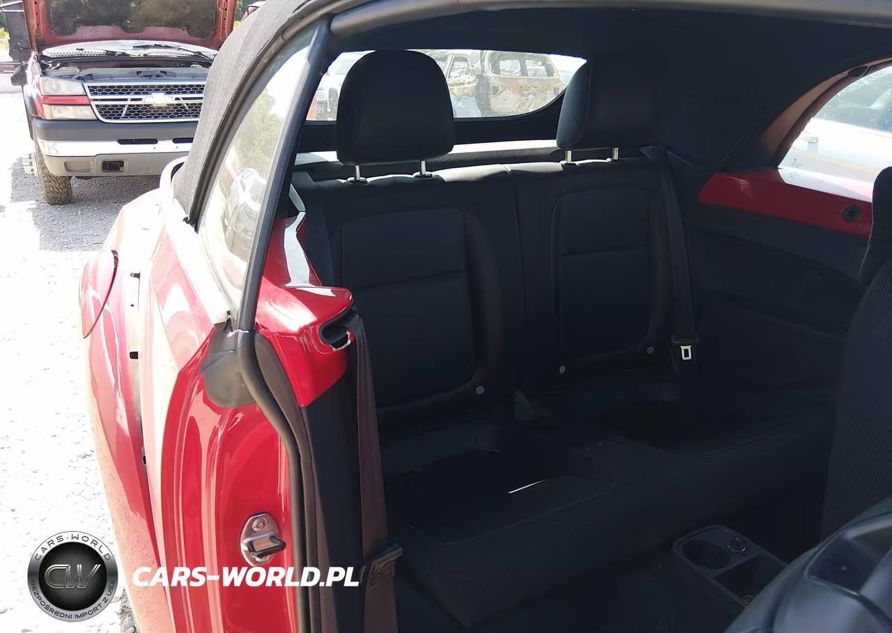 2013 Volkswagen Beetle 2.5L VIN:3VW5P7AT0DM816788 - 8