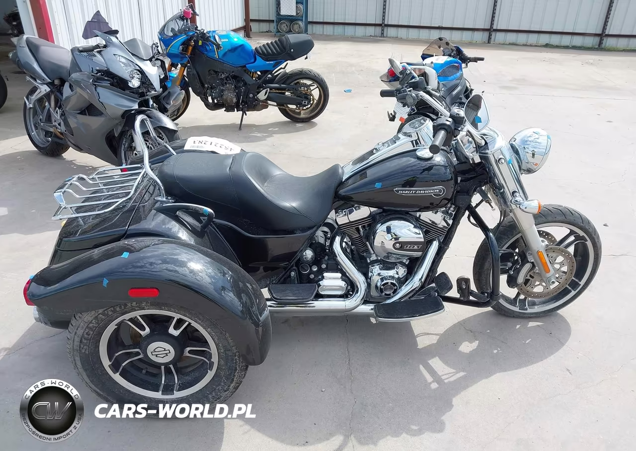 2016 Harley-Davidson Flrt Free Wheeler VIN:1HD1MCM10GB852097 - 12
