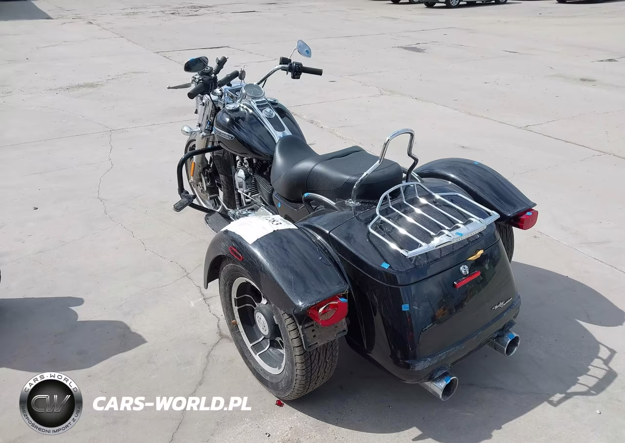 2016 Harley-Davidson Flrt Free Wheeler VIN:1HD1MCM10GB852097 - 3