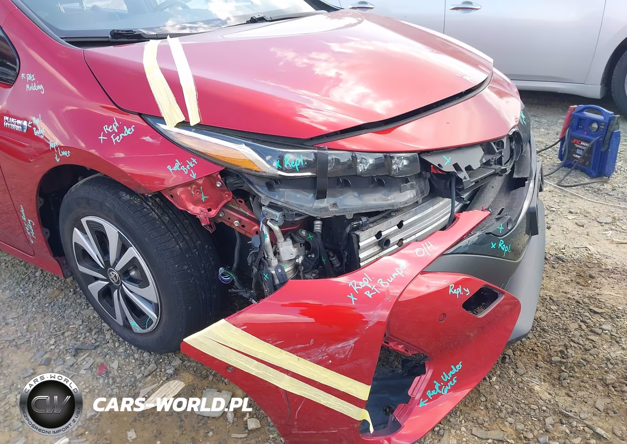 2017 Toyota Prius Prime Advanced VIN:JTDKARFP5H3047579 - 6