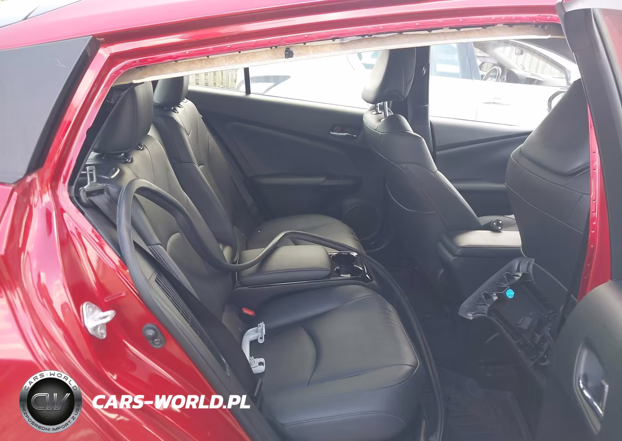 2017 Toyota Prius Prime Advanced VIN:JTDKARFP5H3047579 - 8