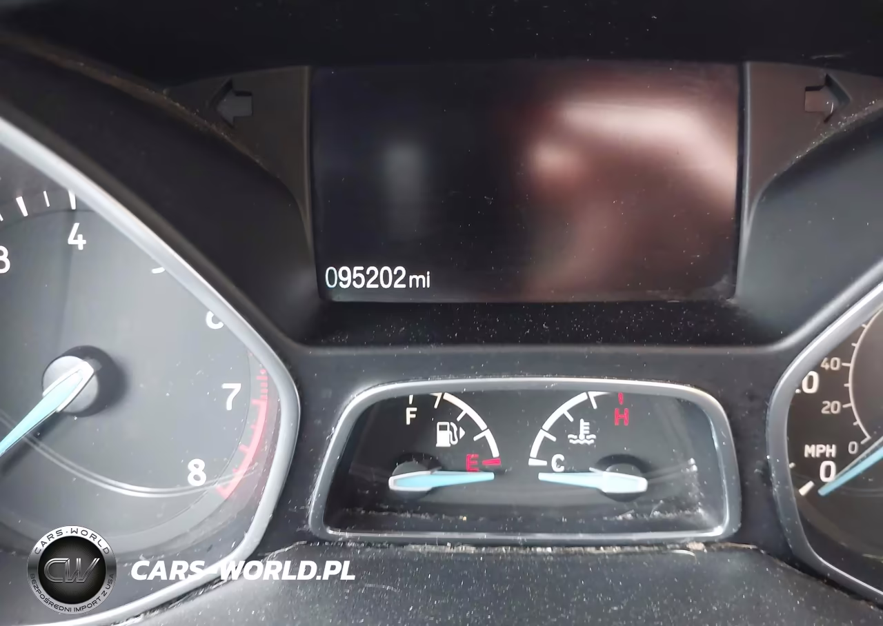 2016 Ford Focus Se VIN:1FADP3F25GL274994 - 15