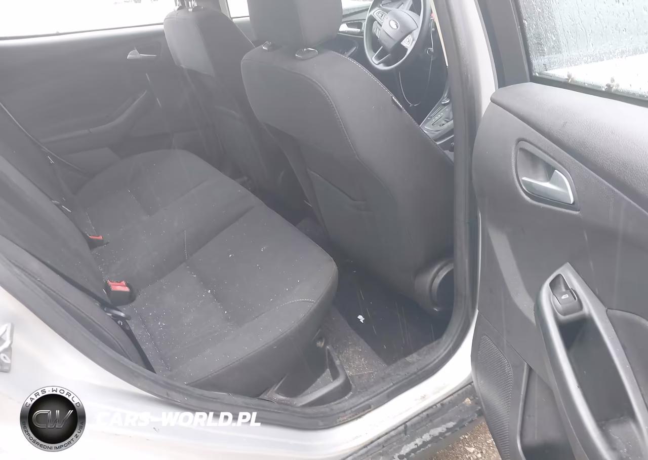 2016 Ford Focus Se VIN:1FADP3F25GL274994 - 8