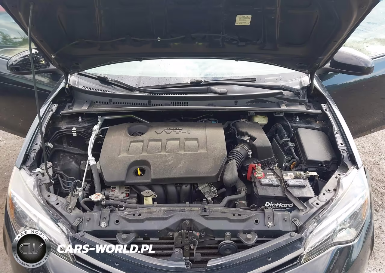 2018 Toyota Corolla Le VIN:5YFBURHE6JP839143 - 10