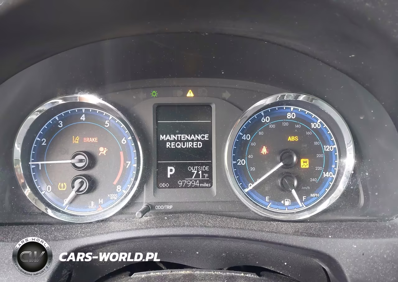 2018 Toyota Corolla Le VIN:5YFBURHE6JP839143 - 7