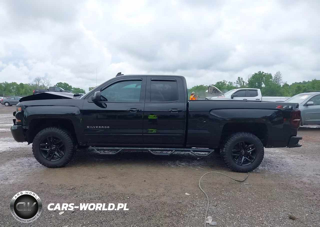 2018 Chevrolet Silverado 1500 2Lt VIN:1GCVKREC5JZ372860 - 15