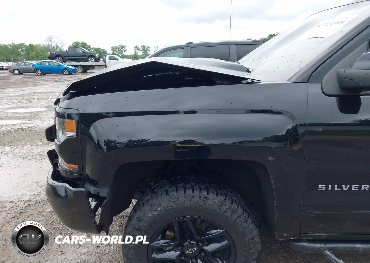 2018 Chevrolet Silverado 1500 2Lt VIN:1GCVKREC5JZ372860 - 19
