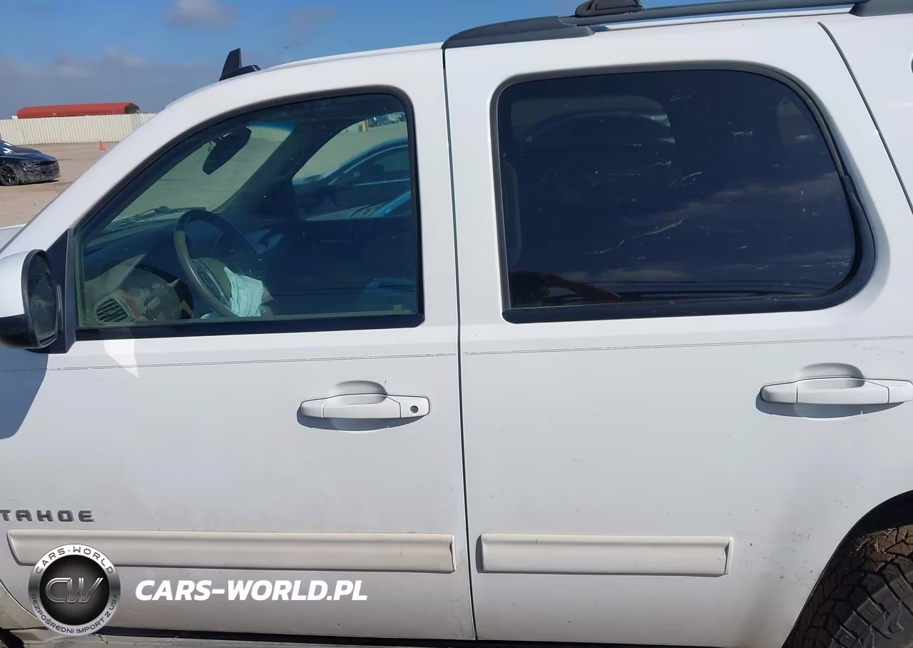 2011 Chevrolet Tahoe Ls VIN:1GNSCAE00BR263304 - 14