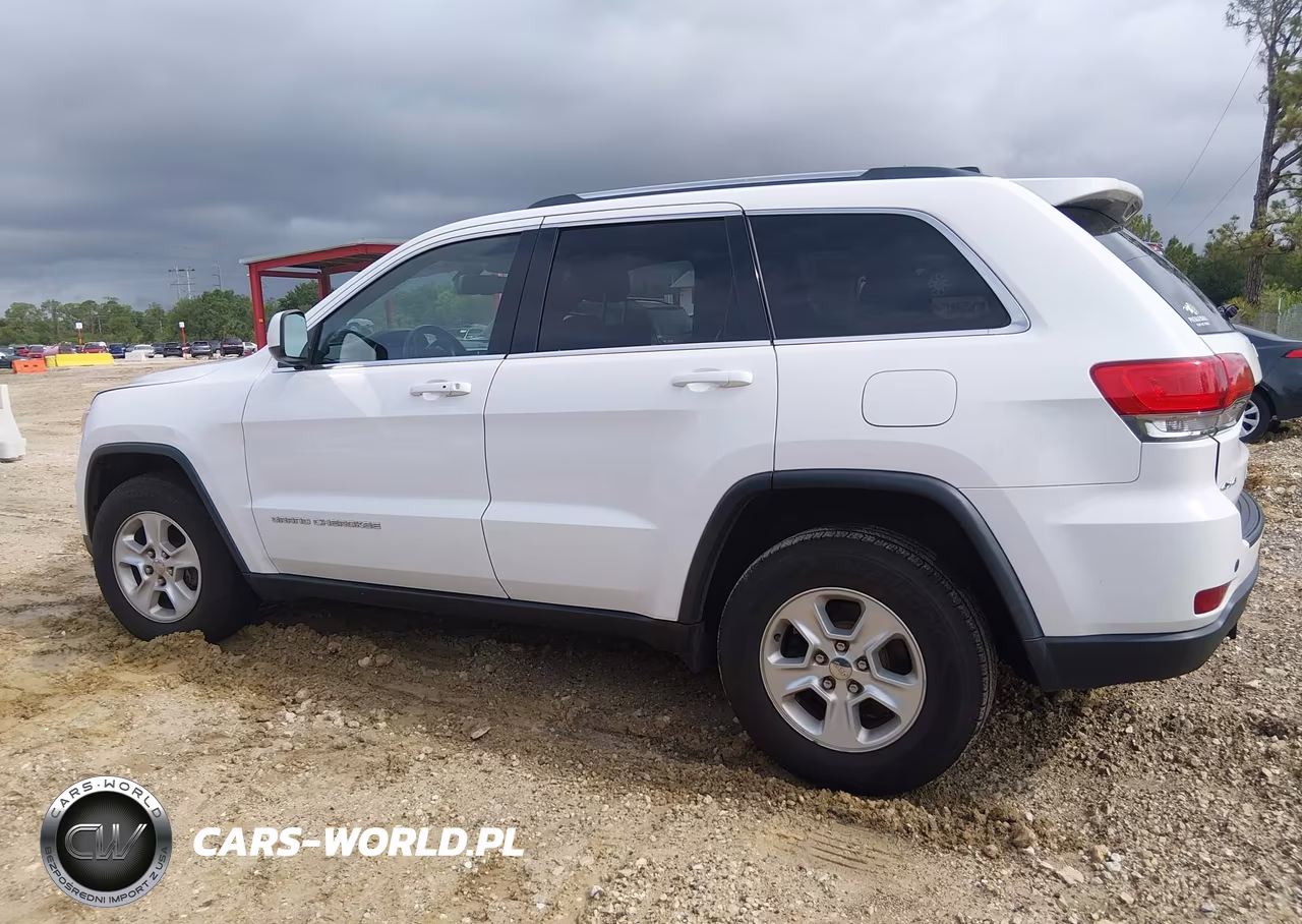 2014 Jeep Grand Cherokee Laredo VIN:1C4RJFAGXEC109302 - 14