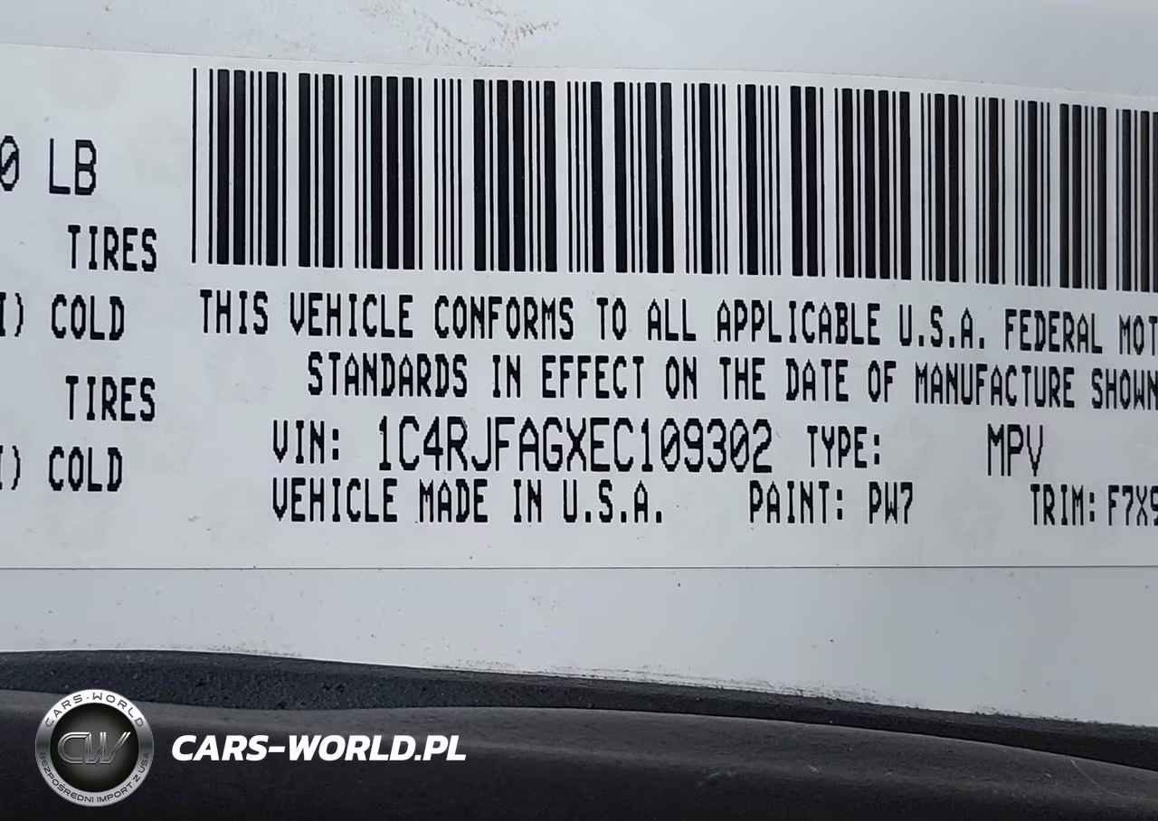 2014 Jeep Grand Cherokee Laredo VIN:1C4RJFAGXEC109302 - 9
