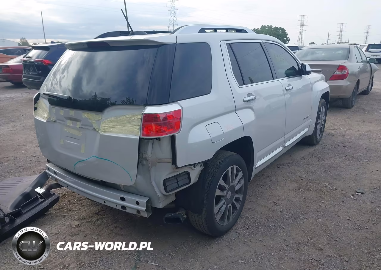 2017 GMC Terrain Denali VIN:2GKFLVE33H6232813 - 4