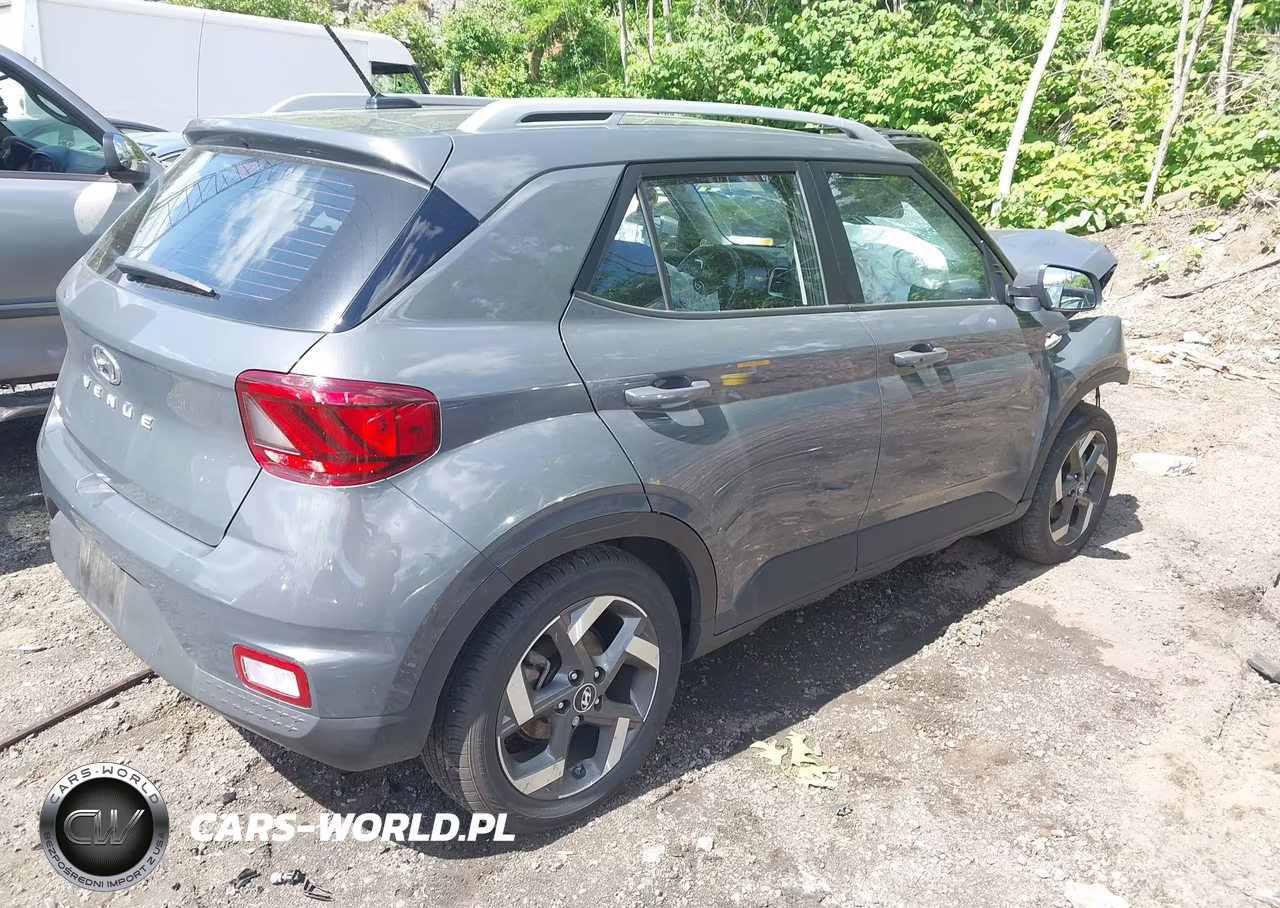 2025 Hyundai Venue Sel VIN:KMHRC8A34SU406778 - 4