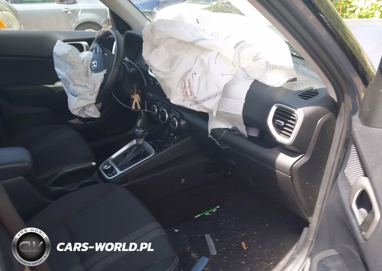 2025 Hyundai Venue Sel VIN:KMHRC8A34SU406778 - 5