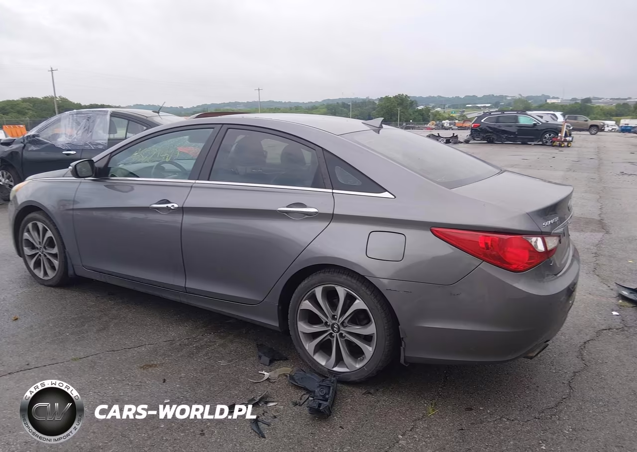 2013 Hyundai Sonata Limited 2.0T VIN:5NPEC4ABXDH647504 - 3