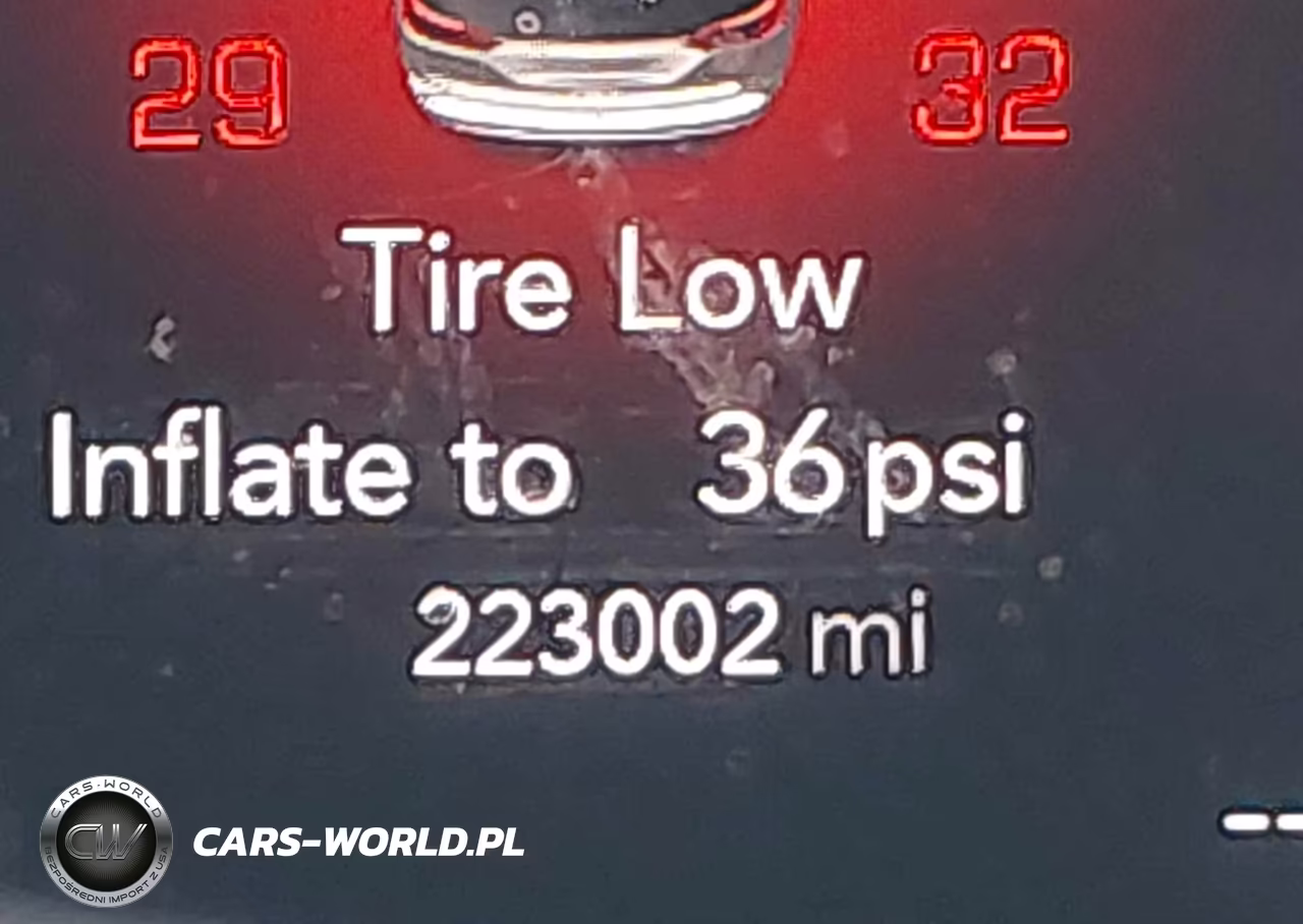 2019 Chrysler Pacifica Limited VIN:2C4RC1GG9KR561197 - 15