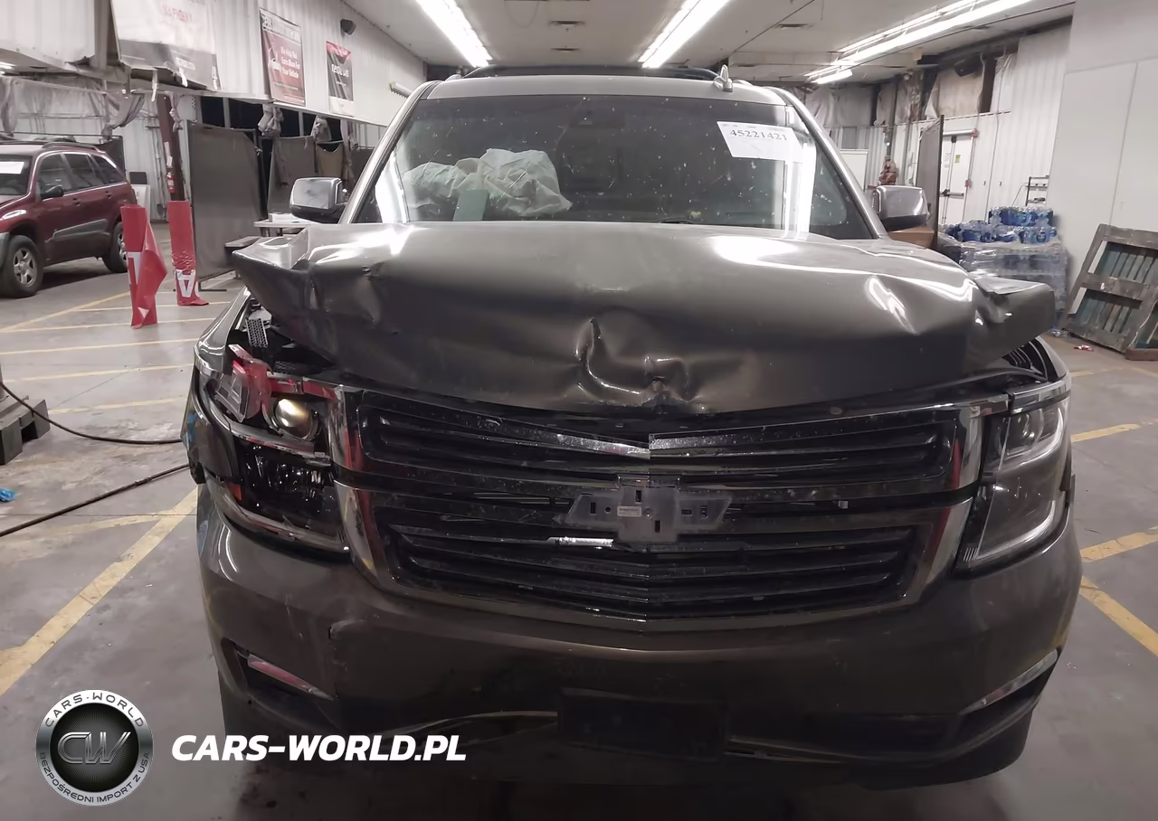 2018 Chevrolet Tahoe Premier VIN:1GNSKCKC0JR224112 - 12