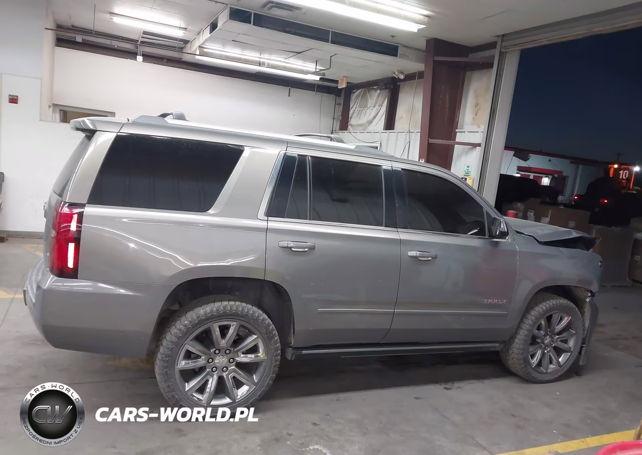 2018 Chevrolet Tahoe Premier VIN:1GNSKCKC0JR224112 - 13