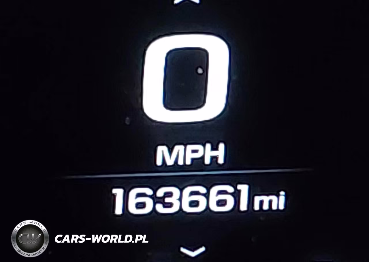 2018 Chevrolet Tahoe Premier VIN:1GNSKCKC0JR224112 - 15