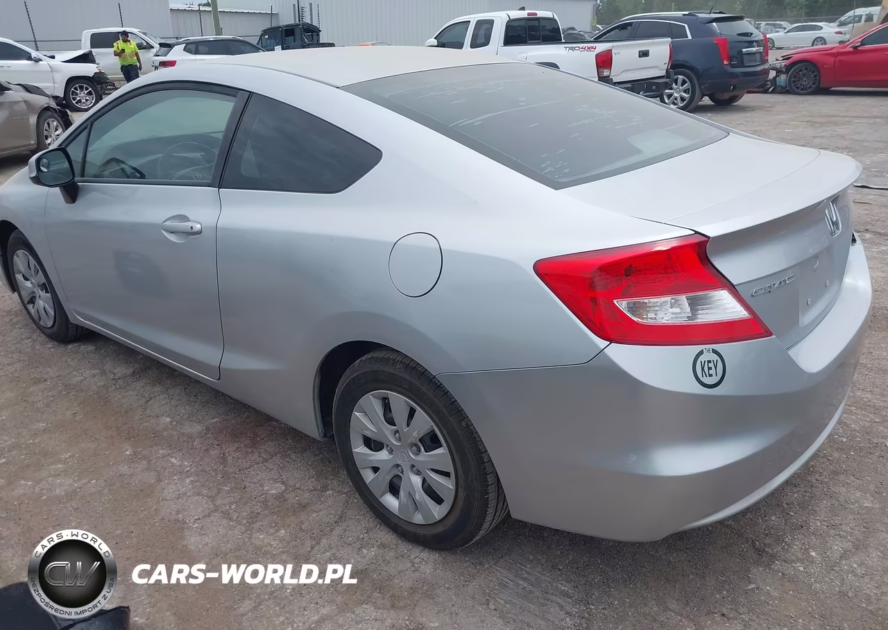 2012 Honda Civic Lx VIN:2HGFG3B56CH540387 - 3