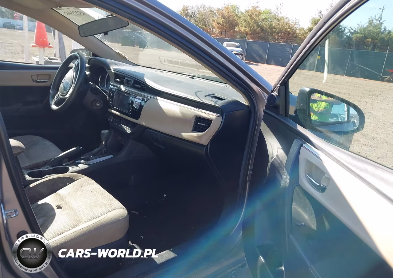 2016 Toyota Corolla Le VIN:2T1BURHE5GC608372 - 5