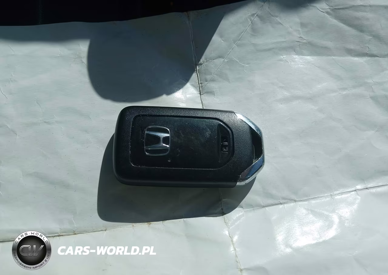 2018 Honda Civic Sport Touring VIN:SHHFK7H93JU419977 - 11
