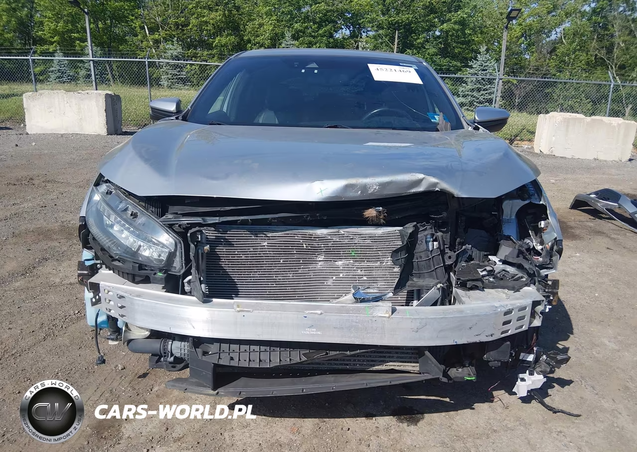 2018 Honda Civic Sport Touring VIN:SHHFK7H93JU419977 - 6