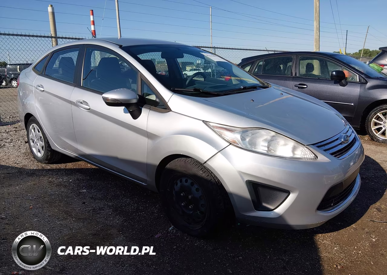 2013 Ford Fiesta Se – zdjęcie 1 z 17