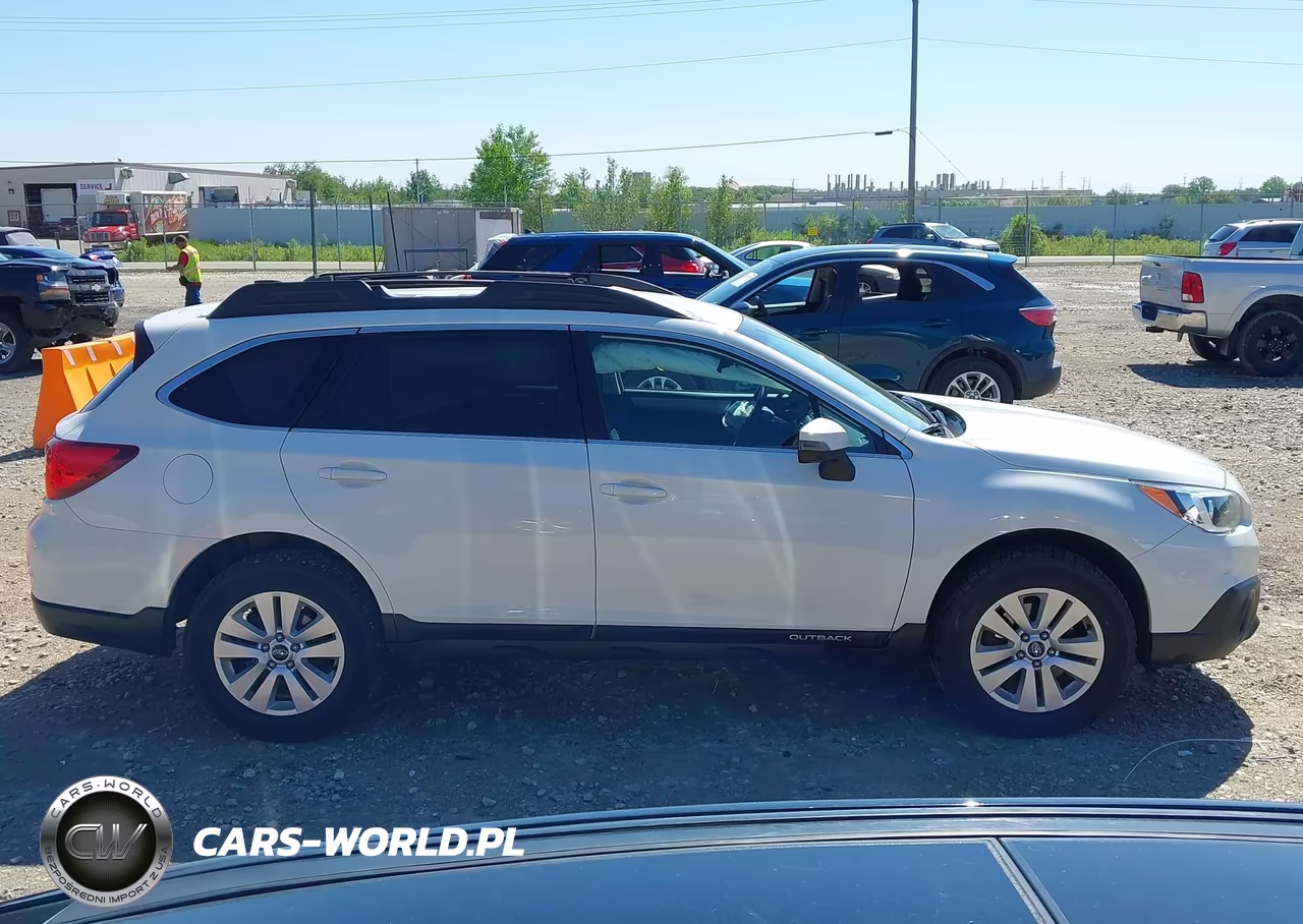 2017 Subaru Outback 2.5I Premium VIN:4S4BSAFC6H3284556 - 14