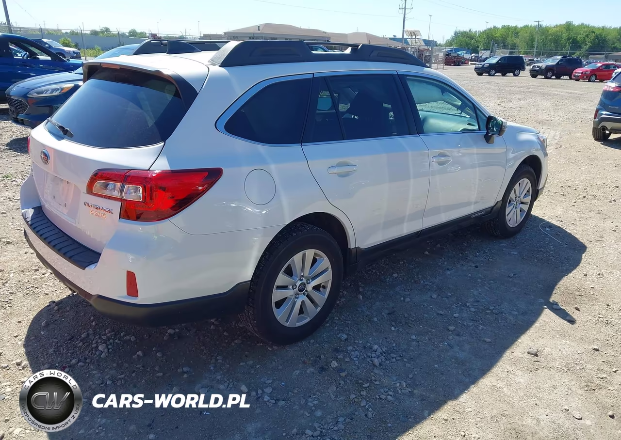 2017 Subaru Outback 2.5I Premium VIN:4S4BSAFC6H3284556 - 4