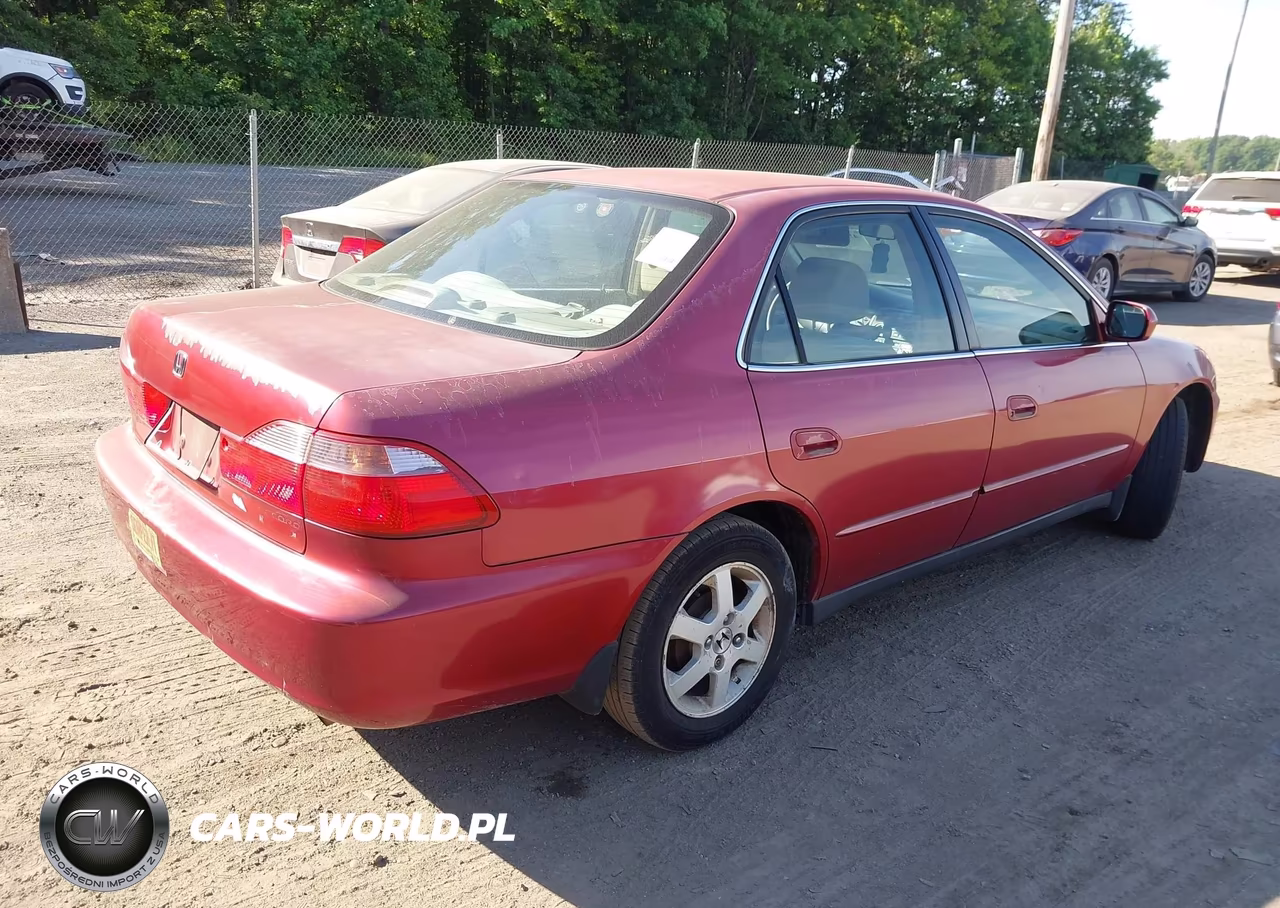 2000 Honda Accord 2.3 Se VIN:JHMCG6690YC011302 - 4