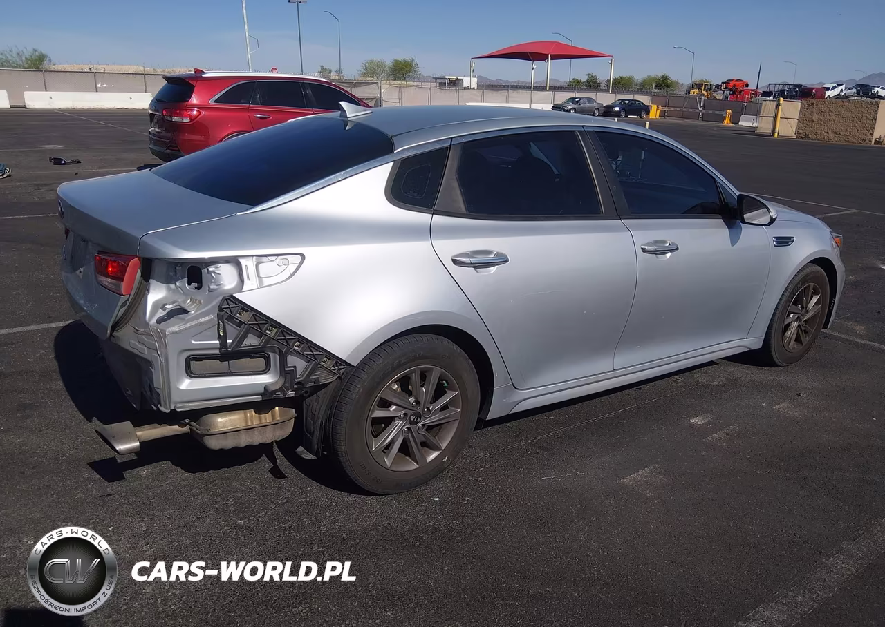 2020 Kia Optima Lx VIN:5XXGT4L35LG395895 - 4