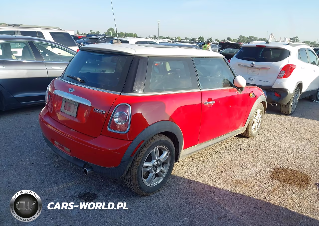 2013 Mini Hardtop Cooper VIN:WMWSU3C55DT682400 - 4