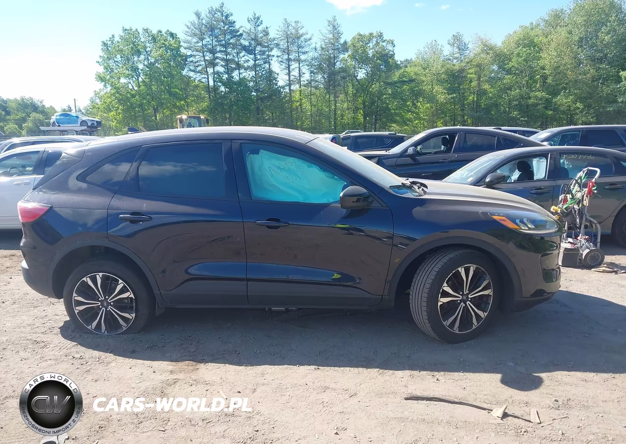 2021 Ford Escape Se VIN:1FMCU9G69MUA15770 - 13