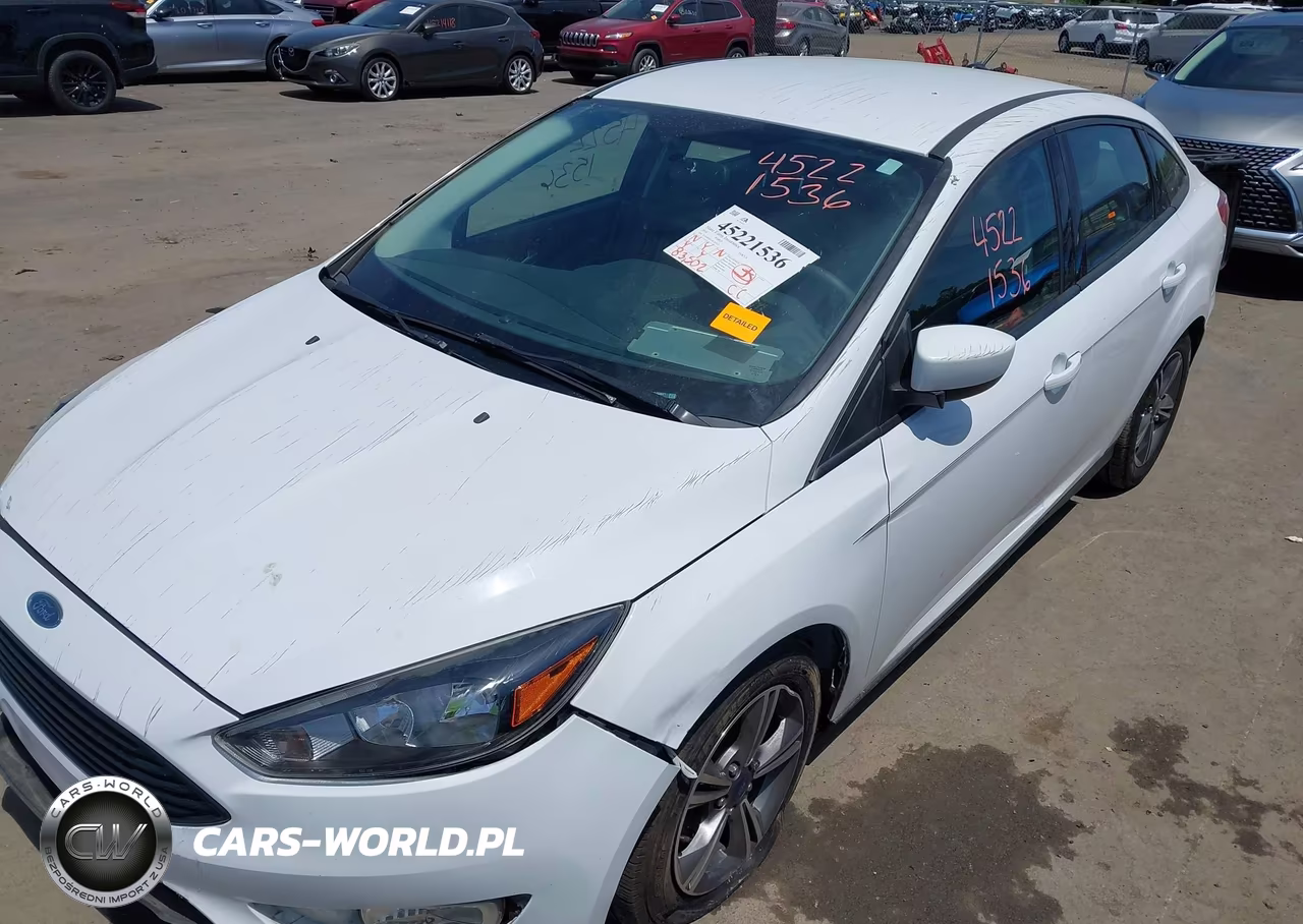 2018 Ford Focus Se VIN:1FADP3FE5JL203621 - 17
