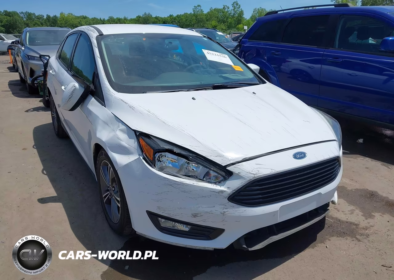 2018 Ford Focus Se VIN:1FADP3FE5JL203621 - 6