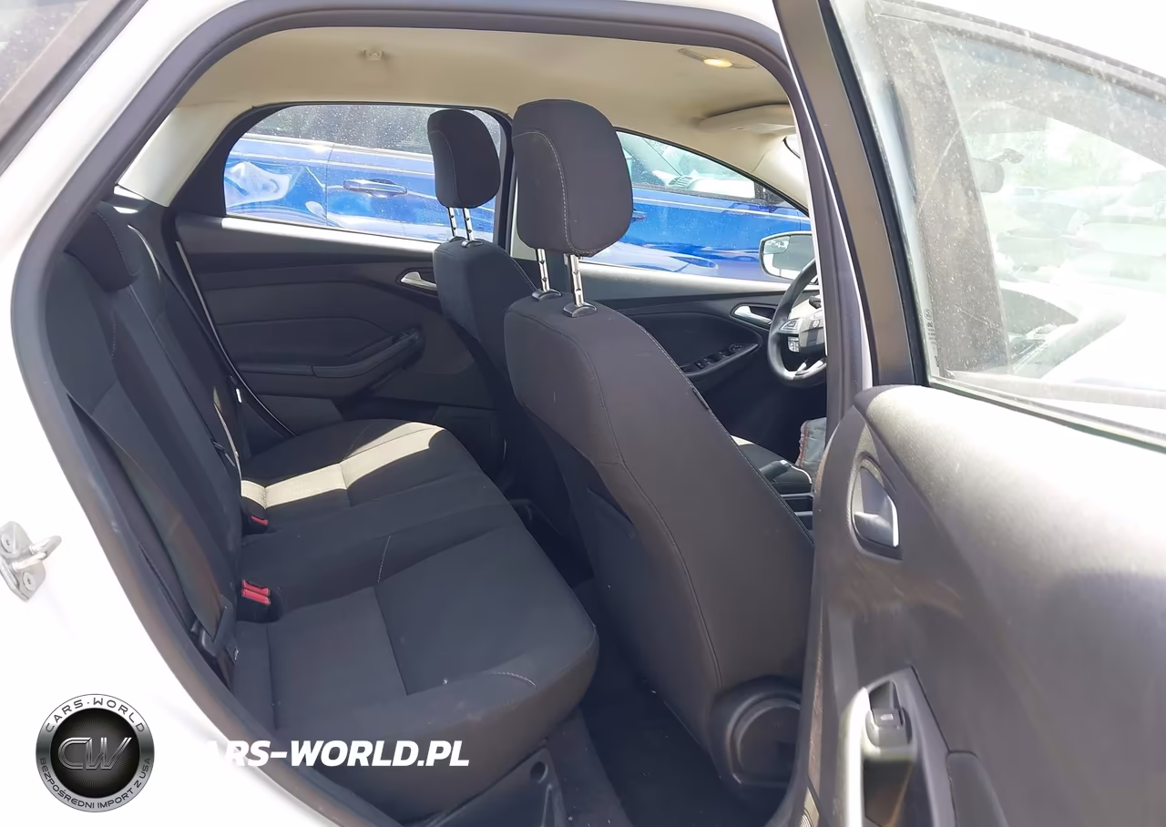 2018 Ford Focus Se VIN:1FADP3FE5JL203621 - 8