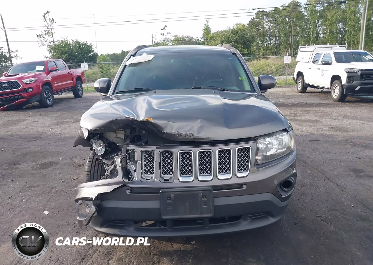 2016 Jeep Compass Latitude VIN:1C4NJCEA5GD742399 - 12