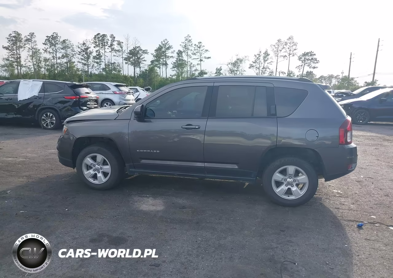 2016 Jeep Compass Latitude VIN:1C4NJCEA5GD742399 - 14