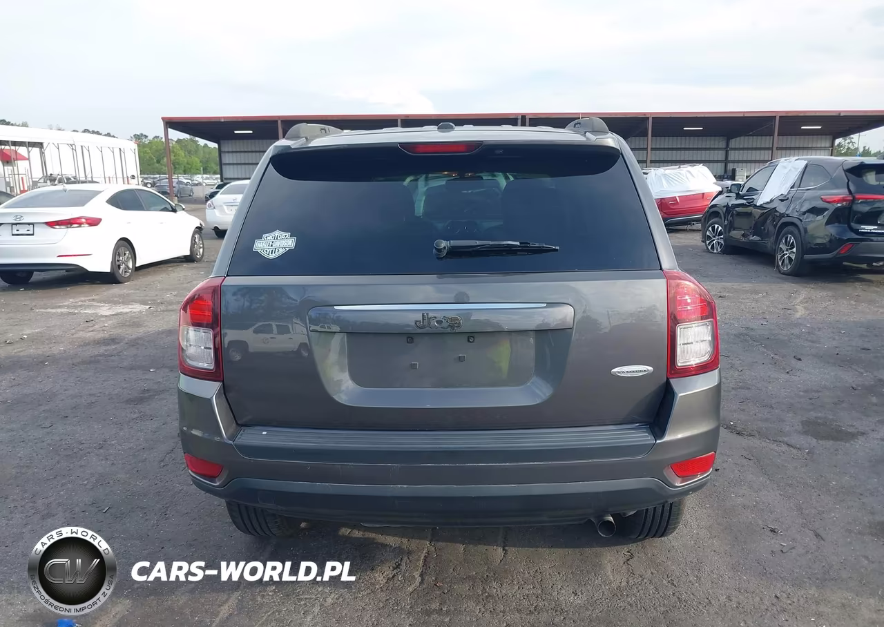 2016 Jeep Compass Latitude VIN:1C4NJCEA5GD742399 - 16